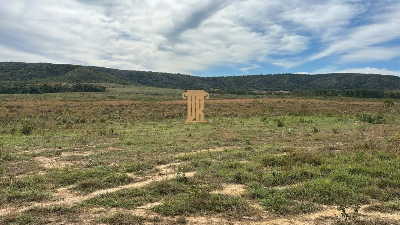 FAZENDA &Agrave; VENDA EM UNA&Iacute; COM 1.500 HECTARES&ndash; MG  Unaí - 