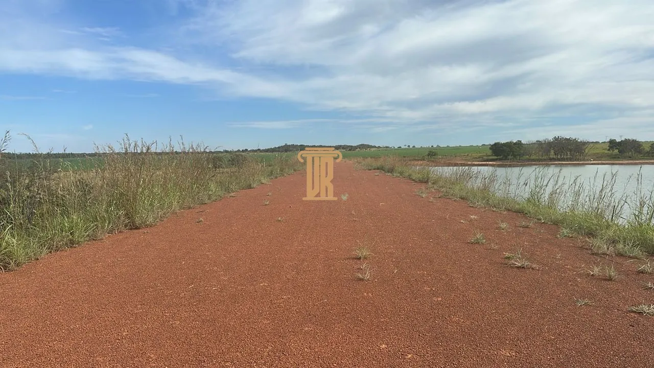 FAZENDA &Agrave; VENDA EM UNA&Iacute; COM 1.500 HECTARES&ndash; MG  Unaí - 