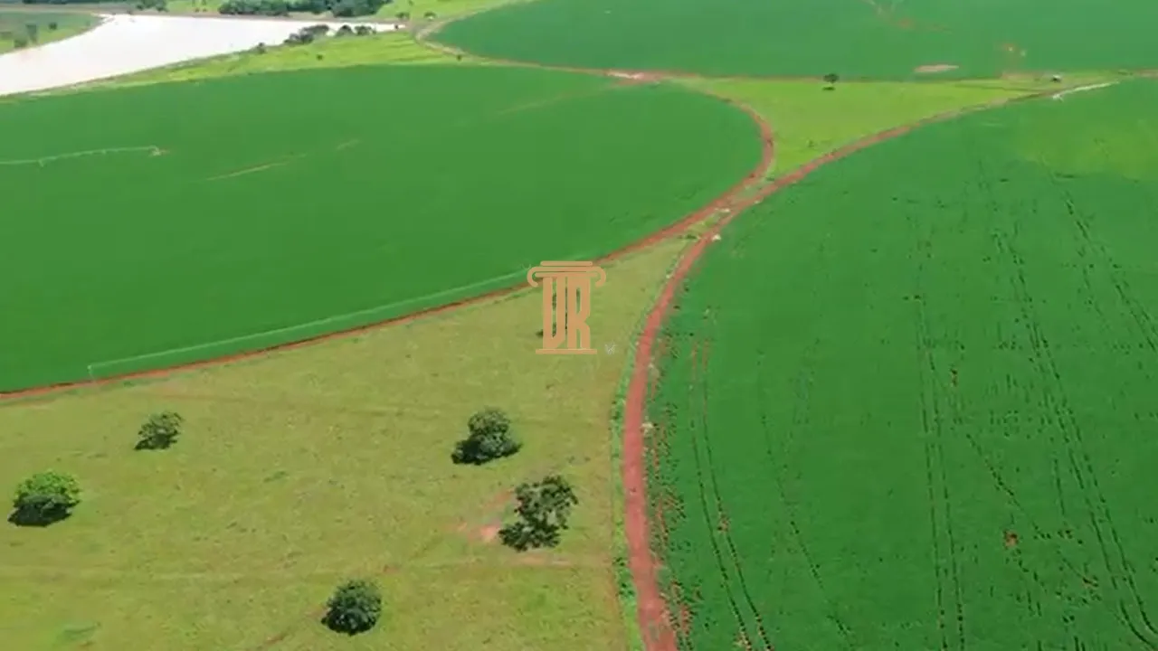 FAZENDA &Agrave; VENDA EM UNA&Iacute; COM 1.500 HECTARES&ndash; MG  Unaí - 