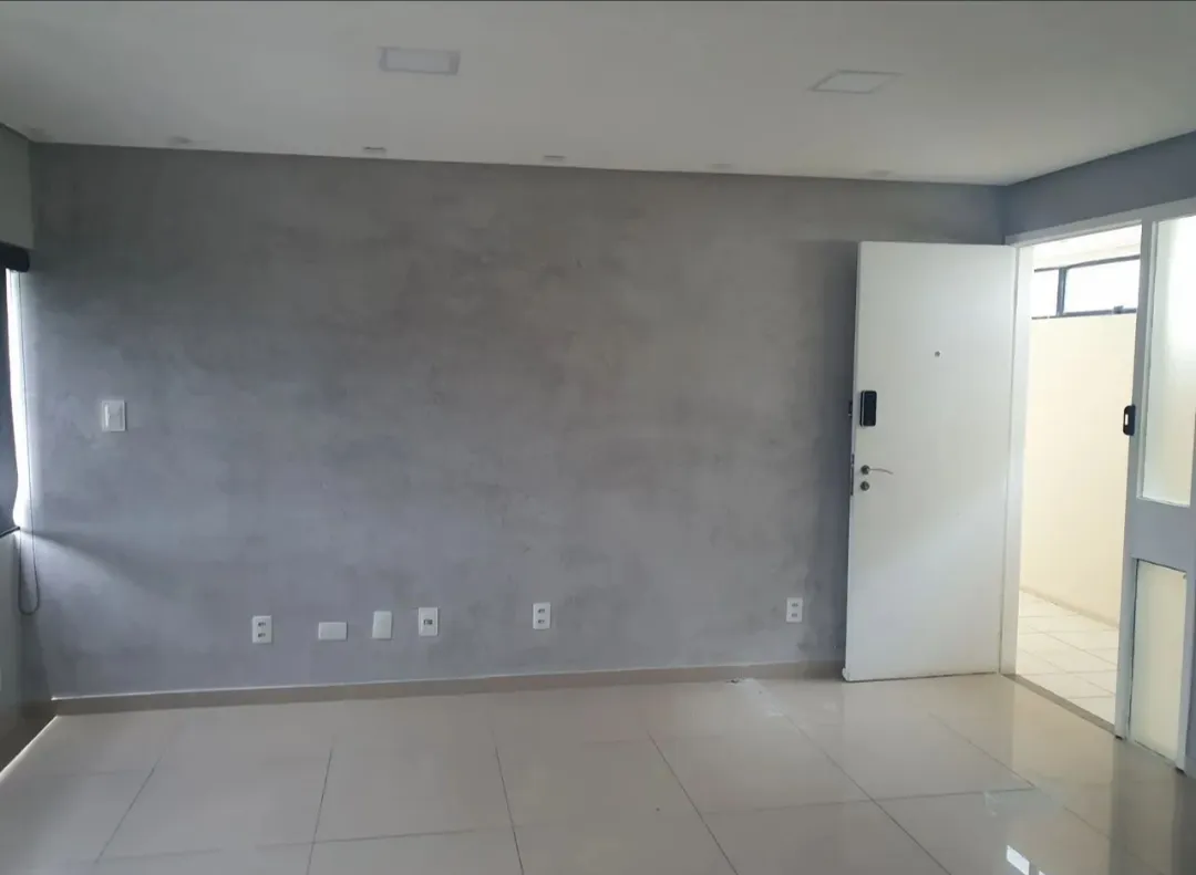 Sala Comercial de 35m&sup2; &agrave; Venda no Espinheiro | 1 Vaga | Av. Agamenon Magalh&atilde;es Avenida Governador Agamenon Magalhães Recife - 