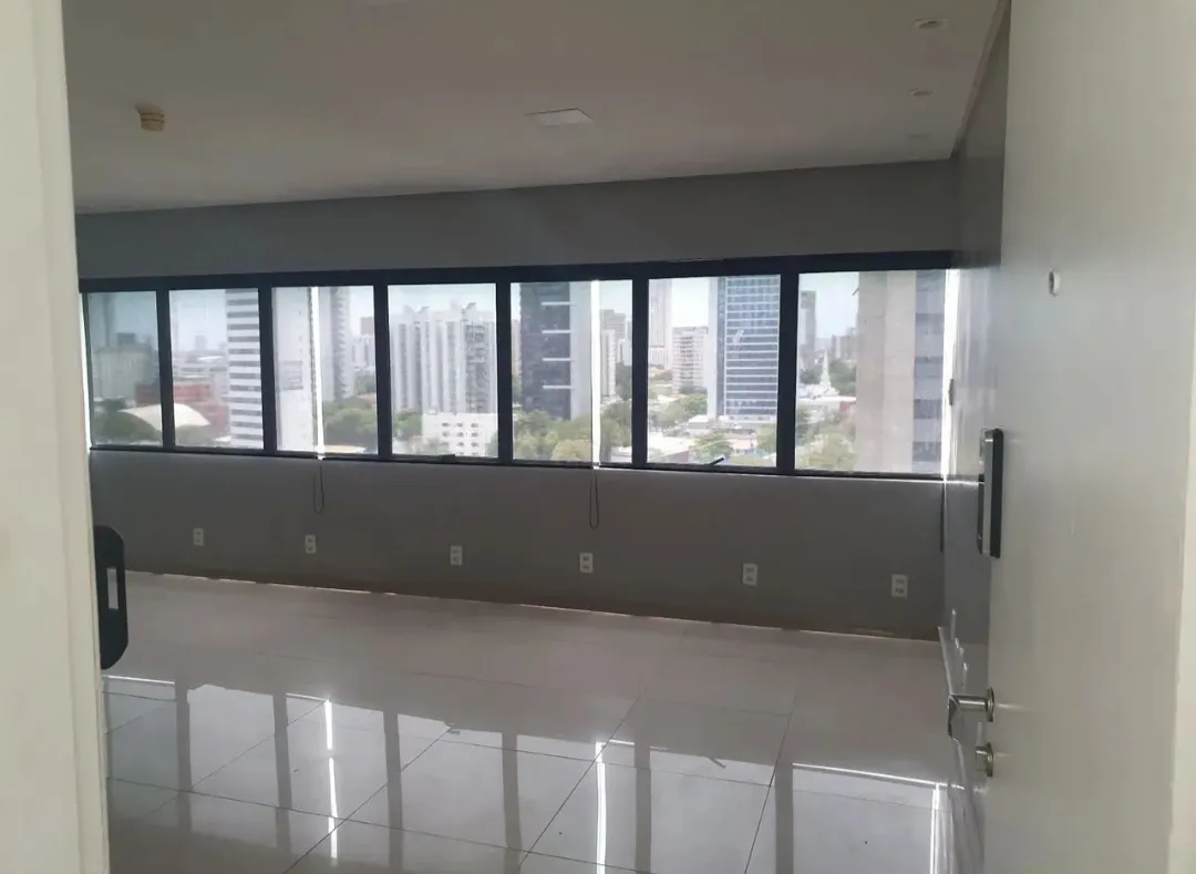 Sala Comercial de 35m&sup2; &agrave; Venda no Espinheiro | 1 Vaga | Av. Agamenon Magalh&atilde;es Avenida Governador Agamenon Magalhães Recife - 