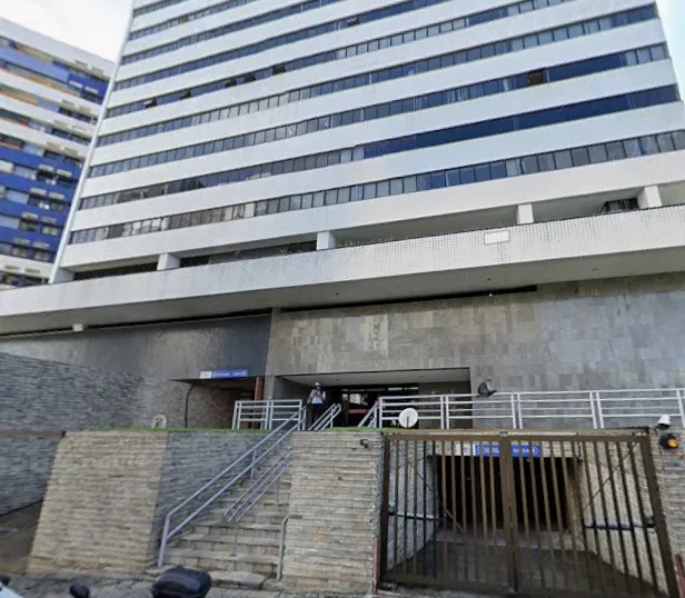Sala Comercial de 35m&sup2; &agrave; Venda no Espinheiro | 1 Vaga | Av. Agamenon Magalh&atilde;es Avenida Governador Agamenon Magalhães Recife - 