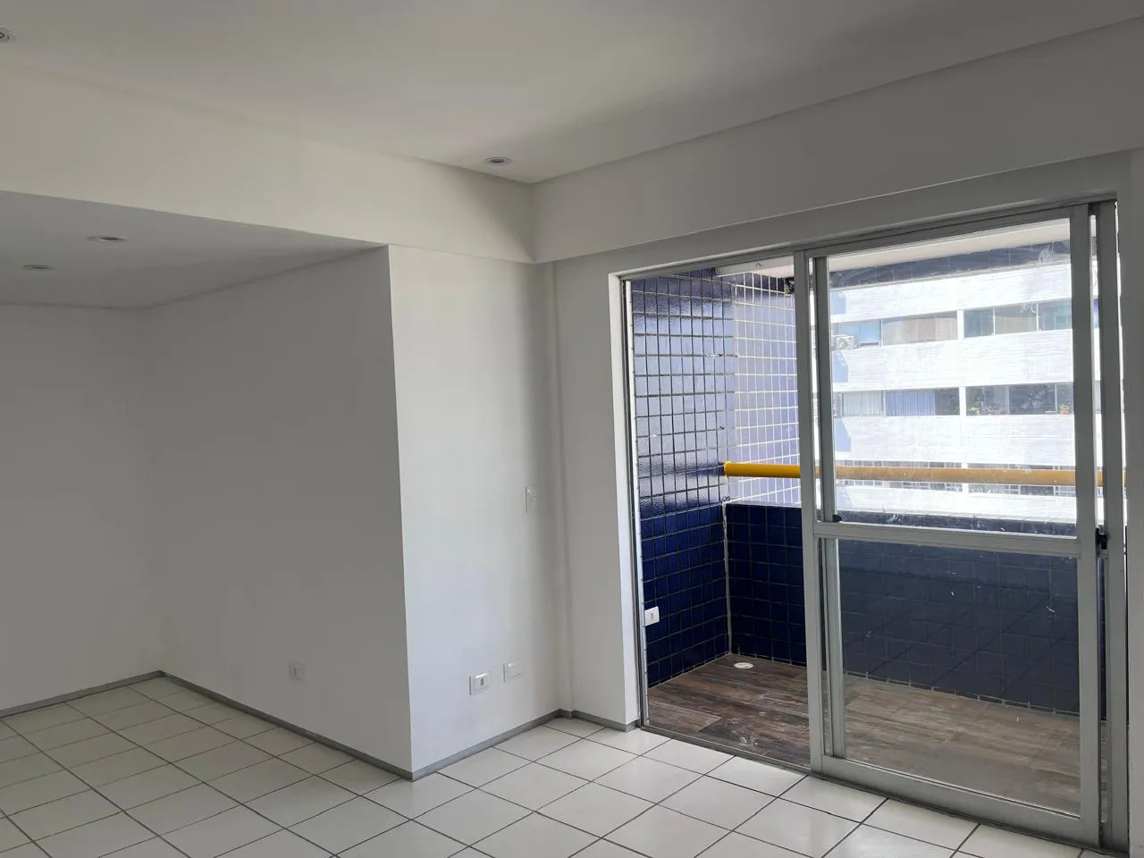 Apartamento de 66m&sup2; &agrave; Venda nos Aflitos | 2 Quartos | Su&iacute;te | Andar Alto Rua Luís Rodolfo de Araújo Recife - 