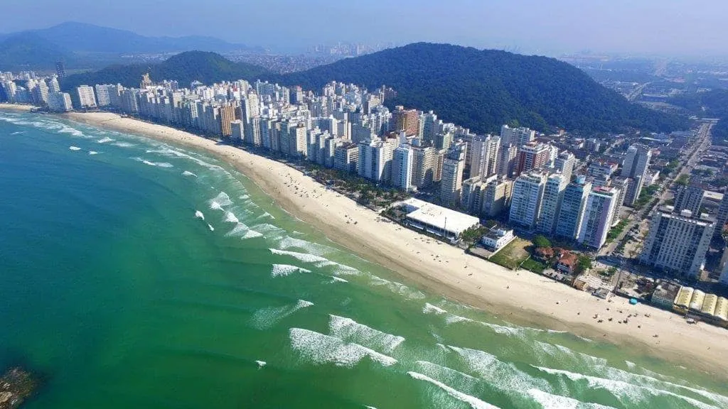 O seu recanto com vista mar e na quadra da praia de Pitangueiras no Guaruj&aacute; ! Rua Mario Ribeiro Guarujá - 