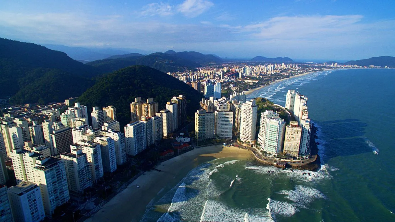 O seu recanto com vista mar e na quadra da praia de Pitangueiras no Guaruj&aacute; ! Rua Mario Ribeiro Guarujá - 