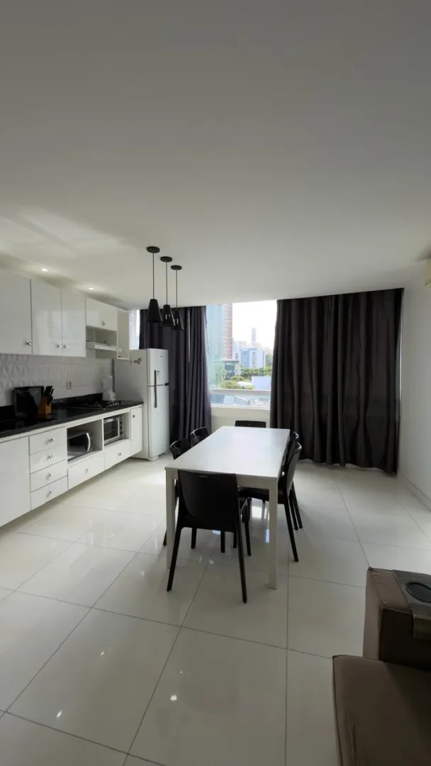 APARTAMENTO QUARTO E SALA SU&Iacute;TE GARAGEM ACADEMIA PISCINA &Agrave; VENDA EM ONDINA! Avenida Oceânica Salvador - 