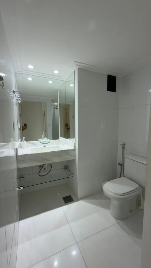 APARTAMENTO QUARTO E SALA SU&Iacute;TE GARAGEM ACADEMIA PISCINA &Agrave; VENDA EM ONDINA! Avenida Oceânica Salvador - 