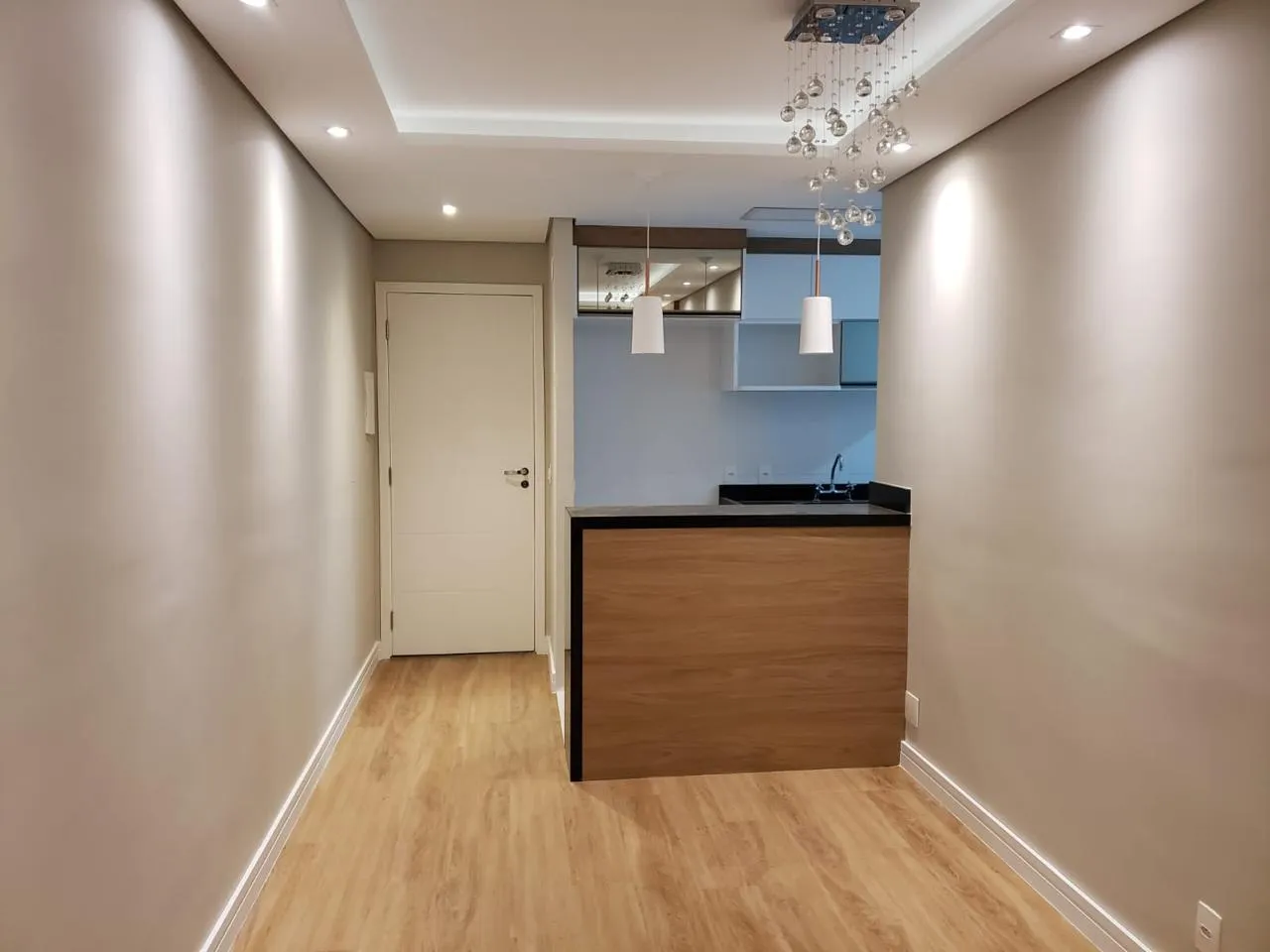 Apartamento a venda com 54m&sup2; sendo 2 dormit&oacute;rios, suite, varanda e uma vaga; Av. César Abraão Osasco - 
