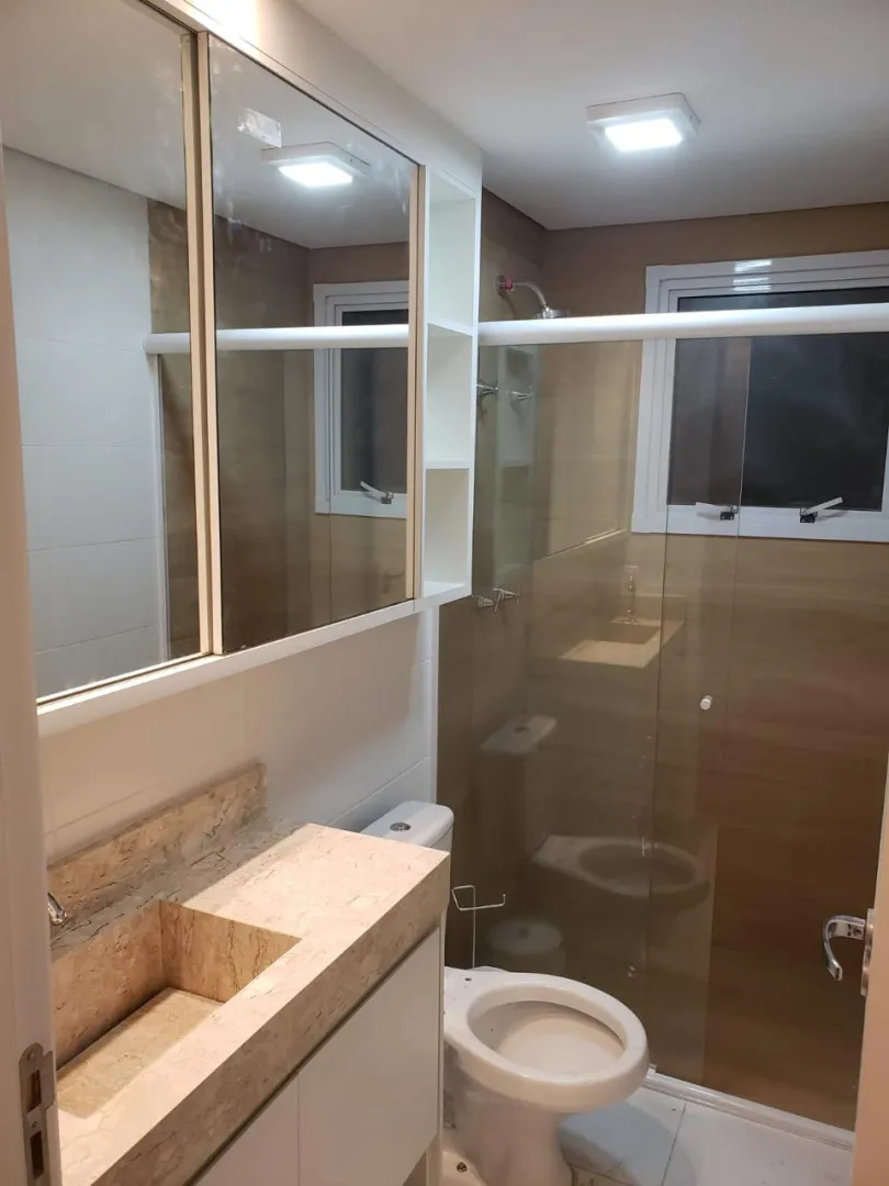Apartamento a venda com 54m&sup2; sendo 2 dormit&oacute;rios, suite, varanda e uma vaga; Av. César Abraão Osasco - 