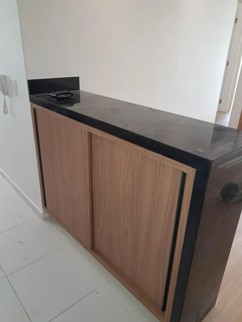 Apartamento a venda com 54m&sup2; sendo 2 dormit&oacute;rios, suite, varanda e uma vaga; Av. César Abraão Osasco - 