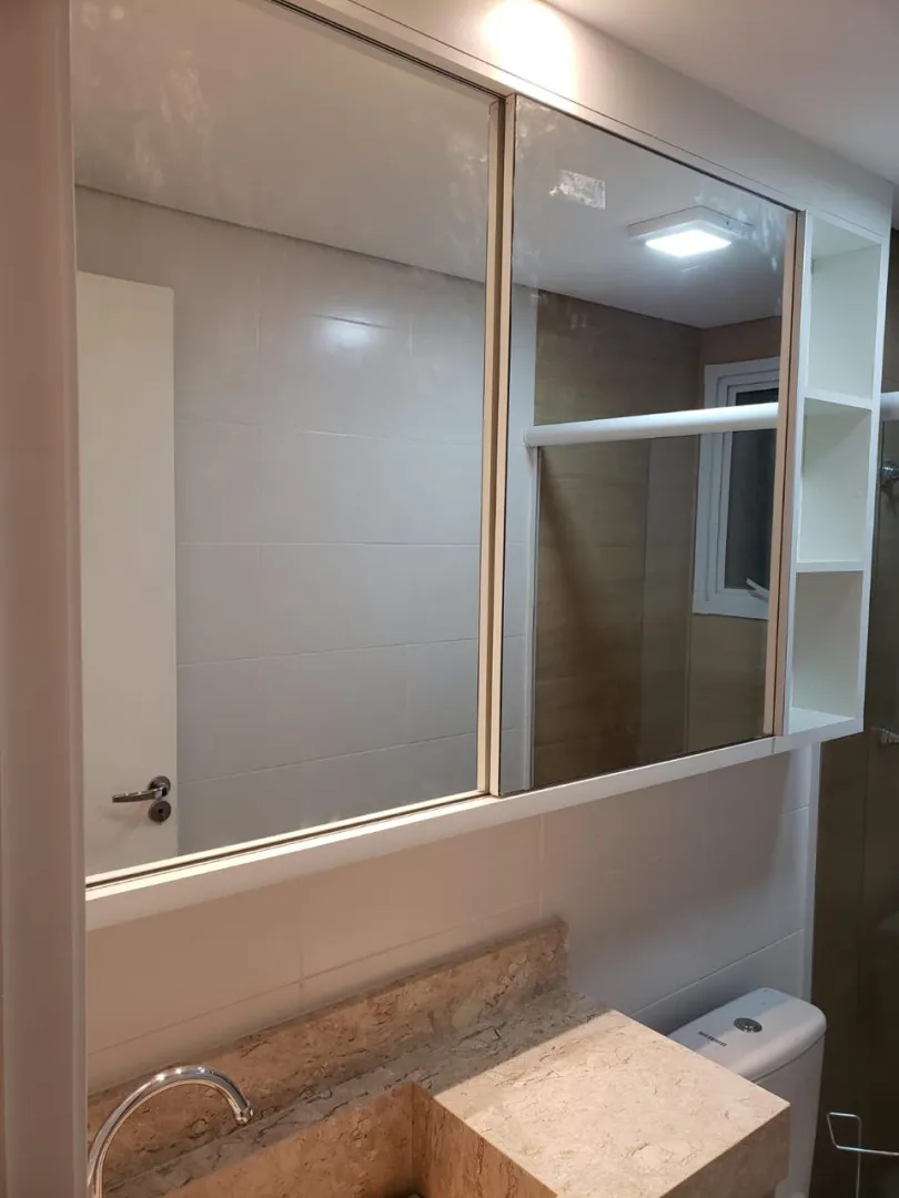 Apartamento a venda com 54m&sup2; sendo 2 dormit&oacute;rios, suite, varanda e uma vaga; Av. César Abraão Osasco - 