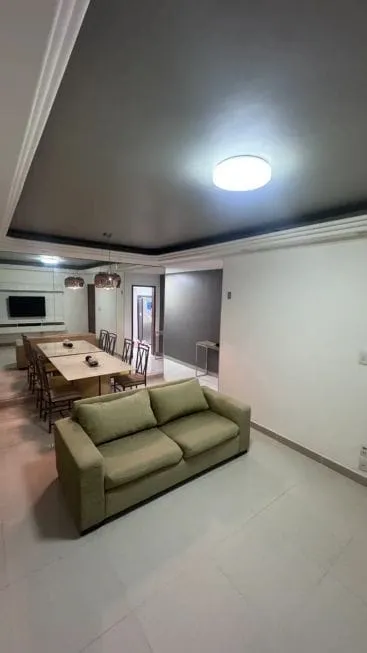 4 QUARTOS SU&Iacute;TE REFORMADO DEPEND&Ecirc;NCIA GARAGEM ESCADA &Agrave; VENDA NO CANELA! Rua Desembargador Gonçalves Salvador - 
