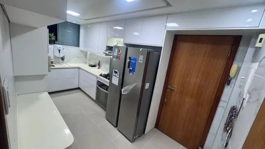 4 QUARTOS SU&Iacute;TE REFORMADO DEPEND&Ecirc;NCIA GARAGEM ESCADA &Agrave; VENDA NO CANELA! Rua Desembargador Gonçalves Salvador - 