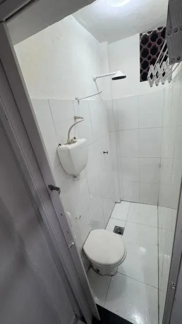 4 QUARTOS SU&Iacute;TE REFORMADO DEPEND&Ecirc;NCIA GARAGEM ESCADA &Agrave; VENDA NO CANELA! Rua Desembargador Gonçalves Salvador - 