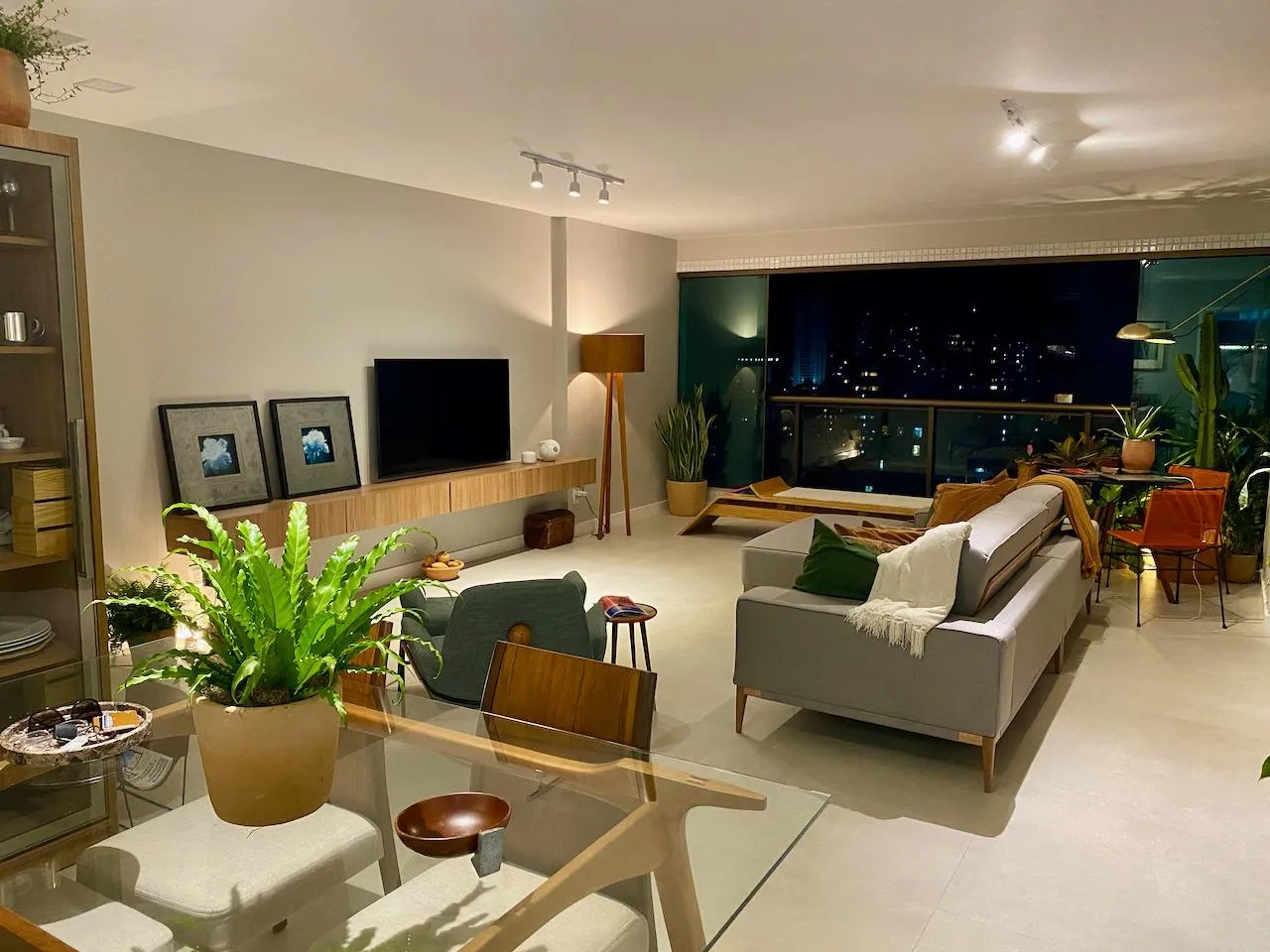 APARTAMENTO 3 QUARTOS SU&Iacute;TE GARAGENS ELEVADOR PISCINA ACADEMIA &Agrave; VENDA JD APIPEMA! Rua Ranulfo Oliveira Salvador - 