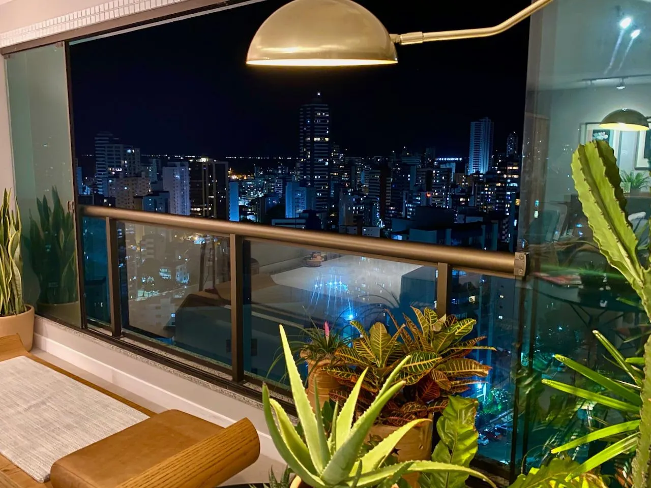 APARTAMENTO 3 QUARTOS SU&Iacute;TE GARAGENS ELEVADOR PISCINA ACADEMIA &Agrave; VENDA JD APIPEMA! Rua Ranulfo Oliveira Salvador - 