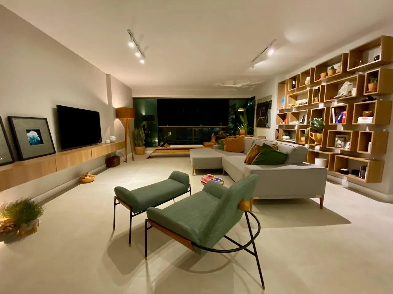 APARTAMENTO 3 QUARTOS SU&Iacute;TE GARAGENS ELEVADOR PISCINA ACADEMIA &Agrave; VENDA JD APIPEMA! Rua Ranulfo Oliveira Salvador - 