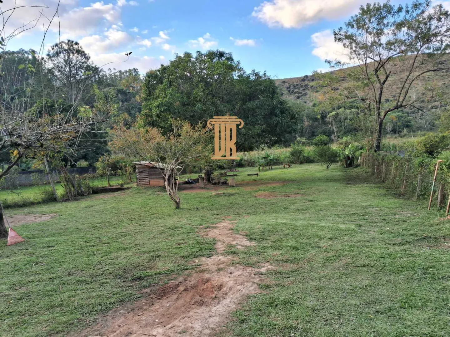 CH&Aacute;CARA A VENDA COM 1.250M&sup2; EM S&Atilde;O JOS&Eacute; DOS CAMPOS  São José dos Campos - 