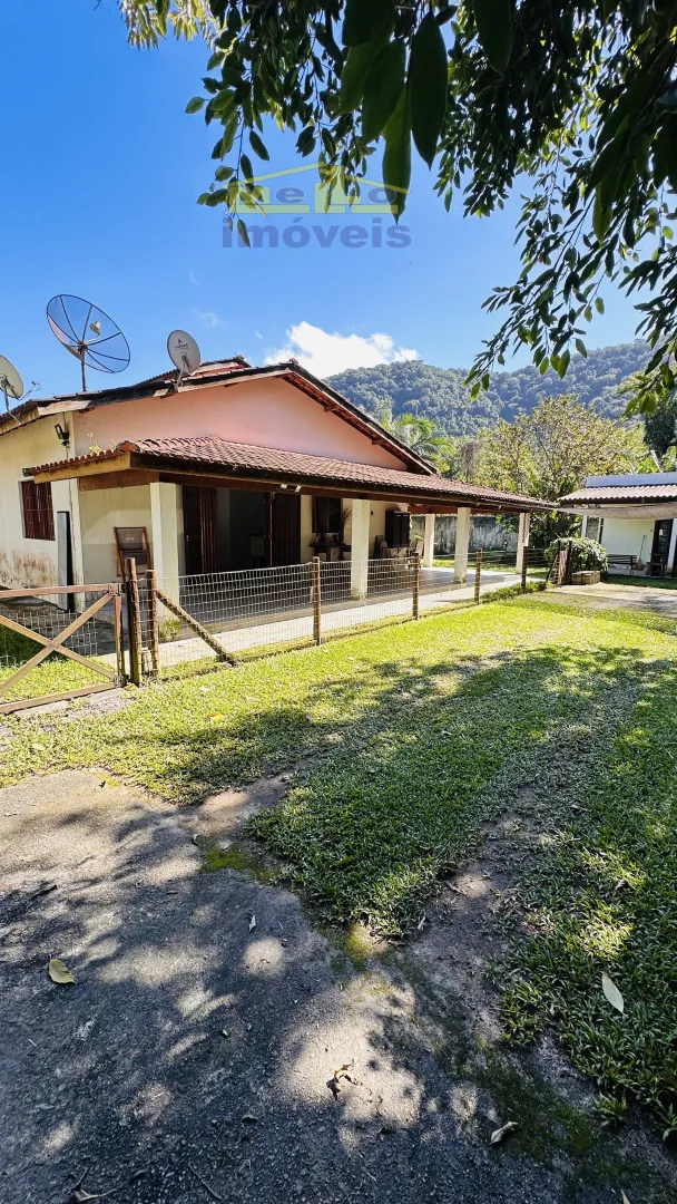 CASA &Agrave; VENDA EM BOI&Ccedil;UCANGA &ndash; AMPLO TERRENO E EXCELENTE POTENCIAL  São Sebastião - 