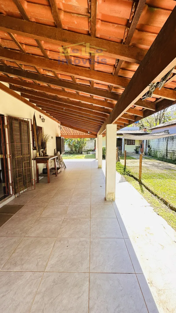 CASA &Agrave; VENDA EM BOI&Ccedil;UCANGA &ndash; AMPLO TERRENO E EXCELENTE POTENCIAL  São Sebastião - 