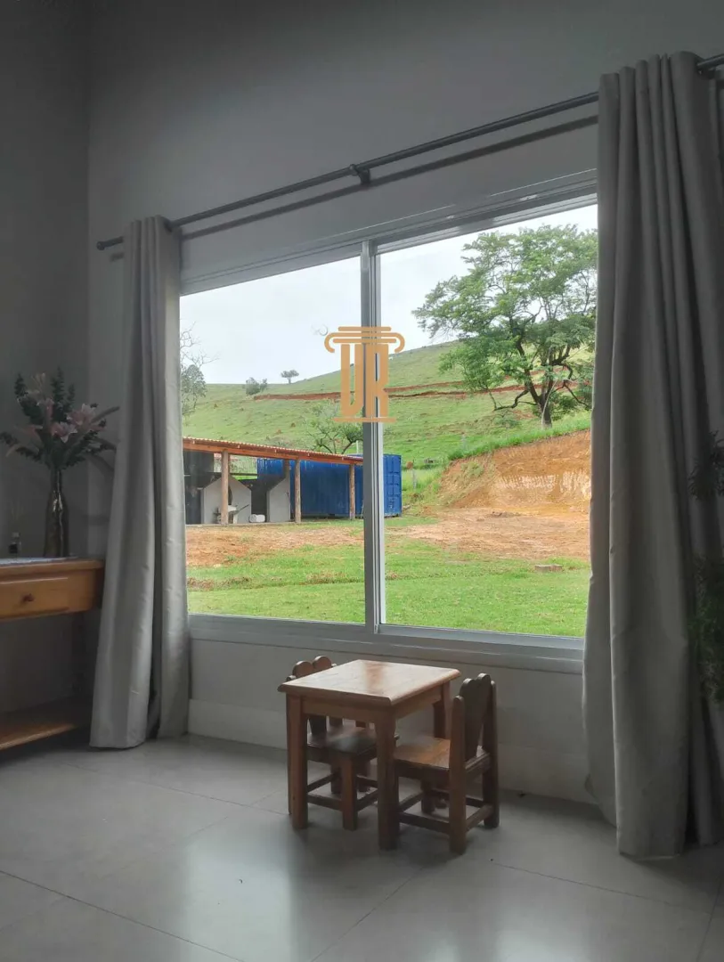 CH&Aacute;CARA ADE ALTO PADR&Atilde;O &Aacute; VENDA EM S&Atilde;O JOS&Eacute; DOS CAMPOS  São José dos Campos - 
