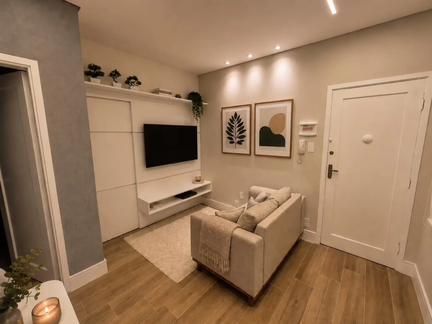 Apartamento Reformado na orla da praia em Santos Avenida Bartholomeu de Gusmão Santos - 