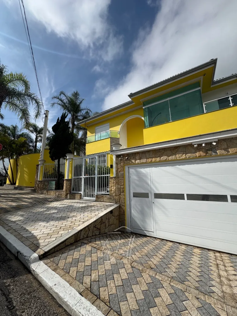 Mans&atilde;o de esquina mobiliada no Parque Espacial em SBC 700m2 - 03 su&iacute;tes - 08 vagas  São Bernardo do Campo - 