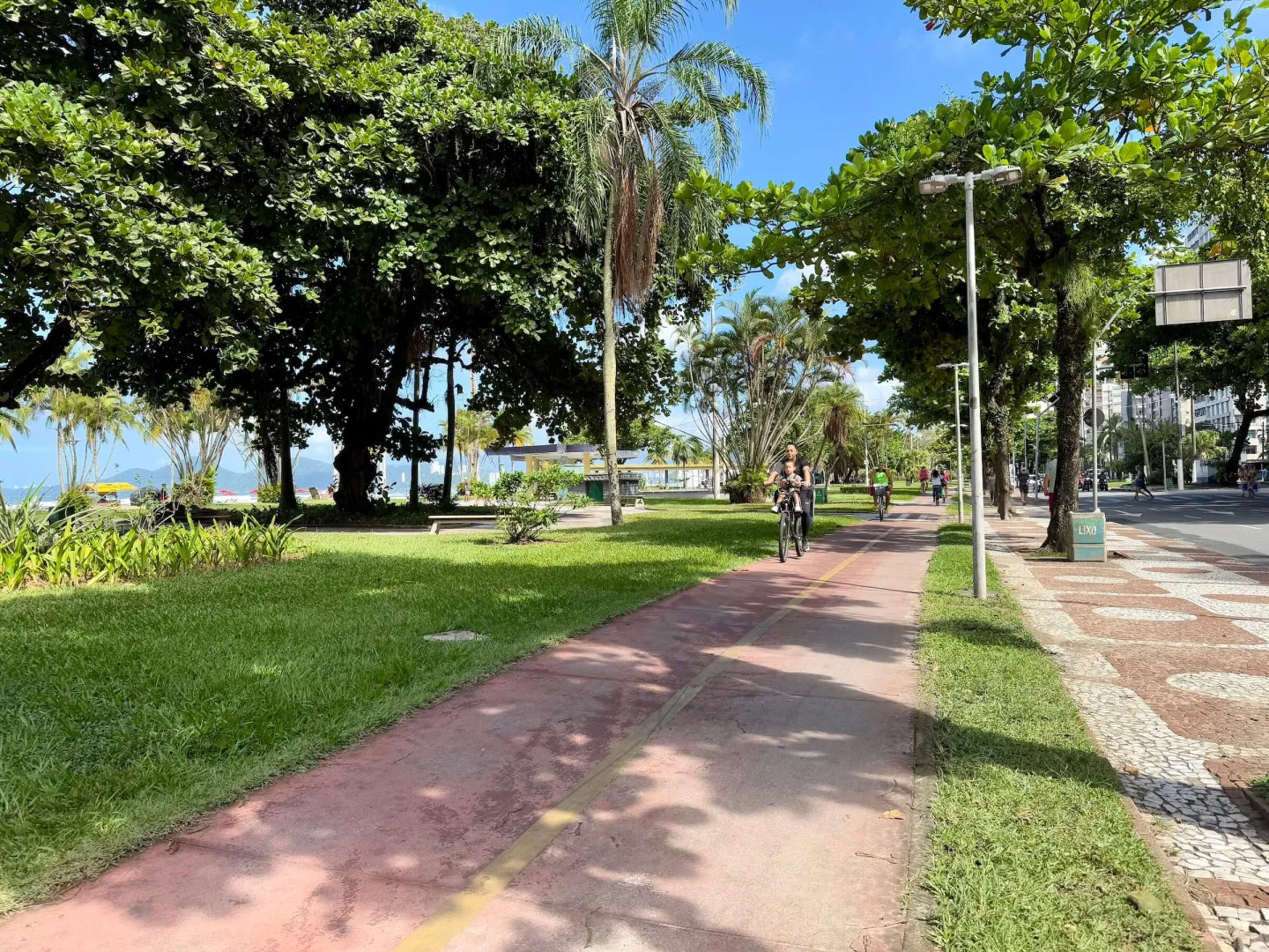 Maravilhoso Apartamento para Temporada &ndash; Frente Mar com Vista Panor&acirc;mica Avenida Vicente de Carvalho Santos - 