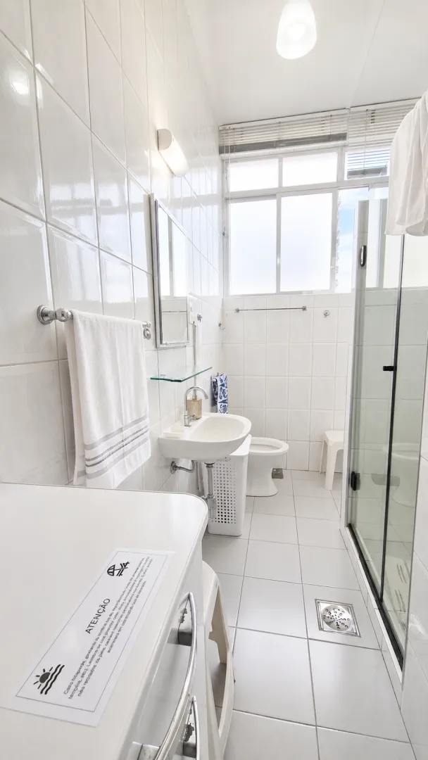 Maravilhoso Apartamento para Temporada &ndash; Frente Mar com Vista Panor&acirc;mica Avenida Vicente de Carvalho Santos - 