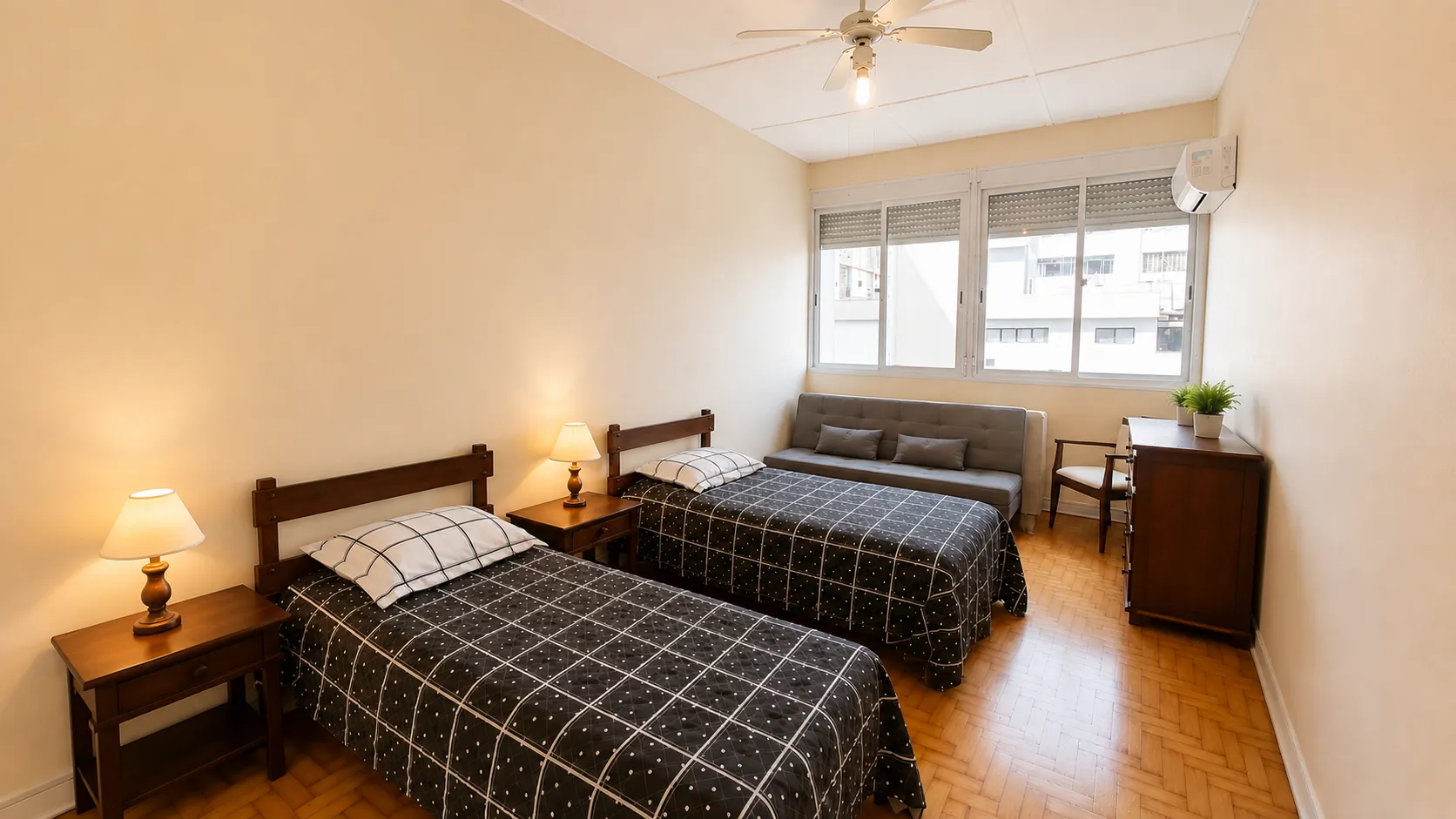 Maravilhoso Apartamento para Temporada &ndash; Frente Mar com Vista Panor&acirc;mica Avenida Vicente de Carvalho Santos - 