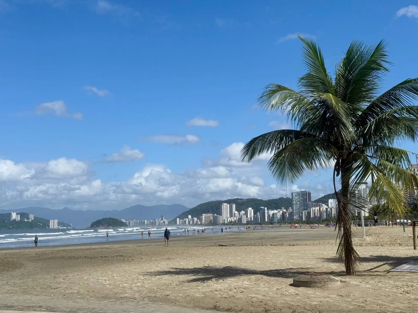 Maravilhoso Apartamento para Temporada &ndash; Frente Mar com Vista Panor&acirc;mica Avenida Vicente de Carvalho Santos - 