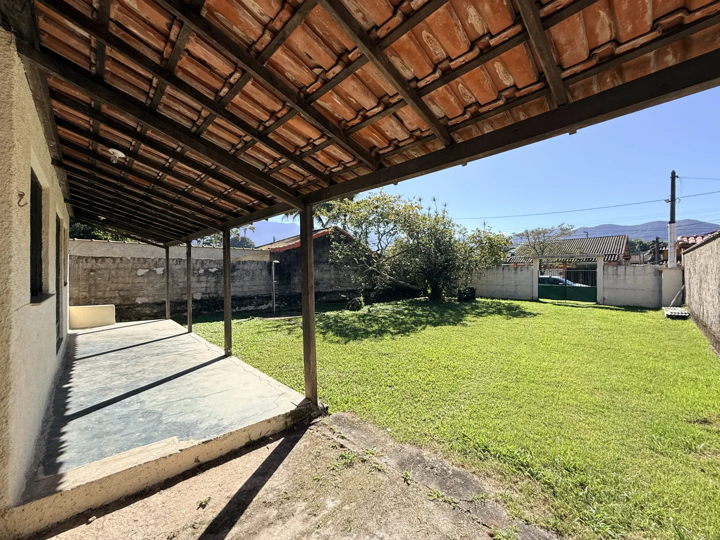 Alugando casa com quintal em Guapimirim-RJ Avenida Santo Antônio Guapimirim - 