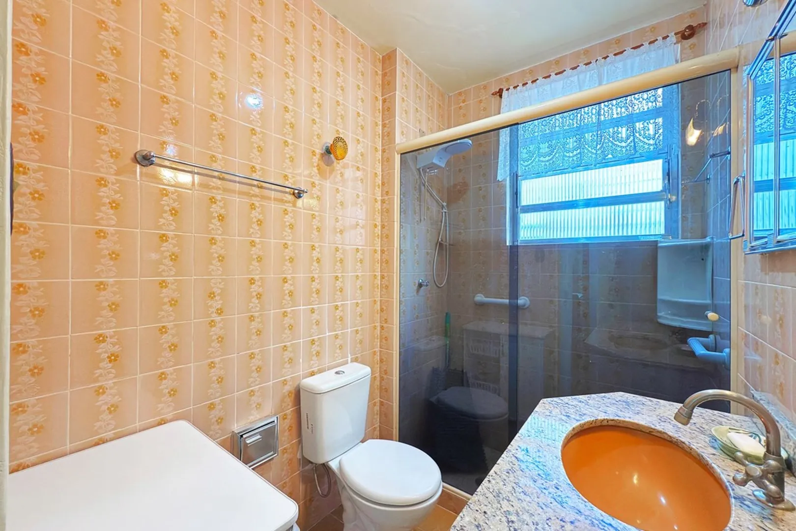 R$ 248.000 - &Oacute;TIMO APARTAMENTO - MOBILIADO - EQUIPADO - 60M2 - 2 DORM  - VISTA Rua Jerônimo Coelho Porto Alegre - 