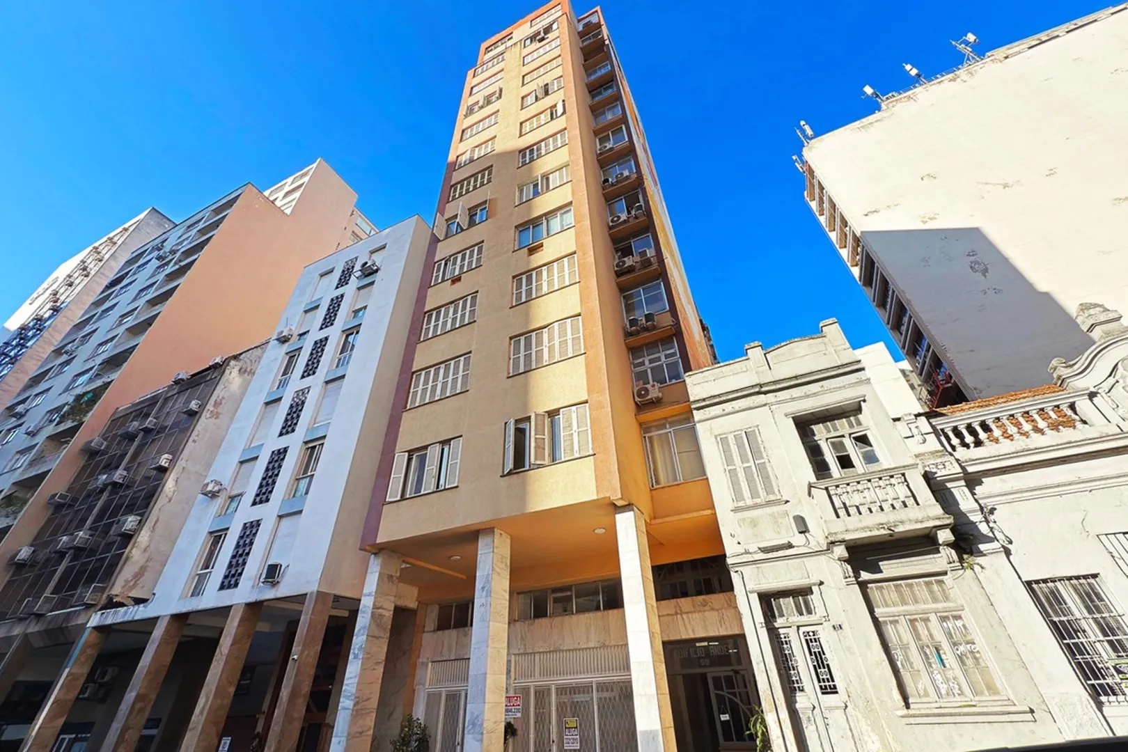 R$ 248.000 - &Oacute;TIMO APARTAMENTO - MOBILIADO - EQUIPADO - 60M2 - 2 DORM  - VISTA Rua Jerônimo Coelho Porto Alegre - 