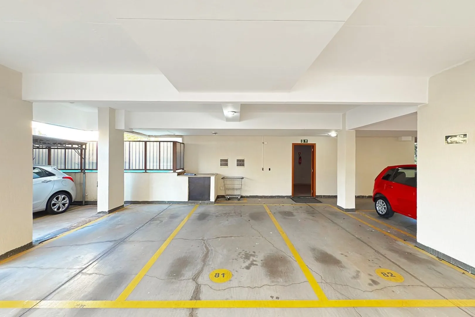 R$ 515.000 - LINDO APARTAMENTO - 61M2 - 2 DORM - ANDAR ALTO - VISTA - 1 VAGA - INFRA Rua Lopo Gonçalves Porto Alegre - 