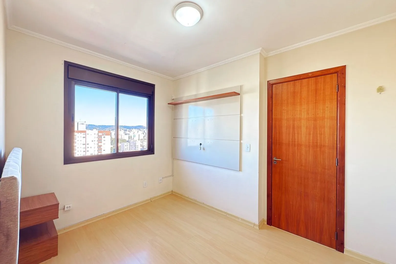 R$ 515.000 - LINDO APARTAMENTO - 61M2 - 2 DORM - ANDAR ALTO - VISTA - 1 VAGA - INFRA Rua Lopo Gonçalves Porto Alegre - 
