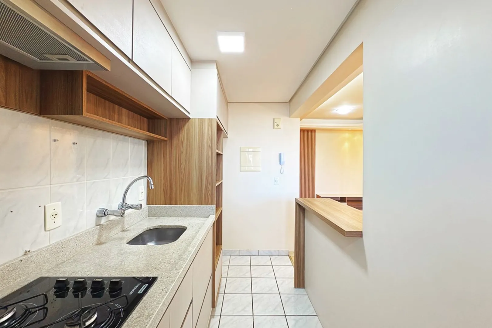 R$ 515.000 - LINDO APARTAMENTO - 61M2 - 2 DORM - ANDAR ALTO - VISTA - 1 VAGA - INFRA Rua Lopo Gonçalves Porto Alegre - 