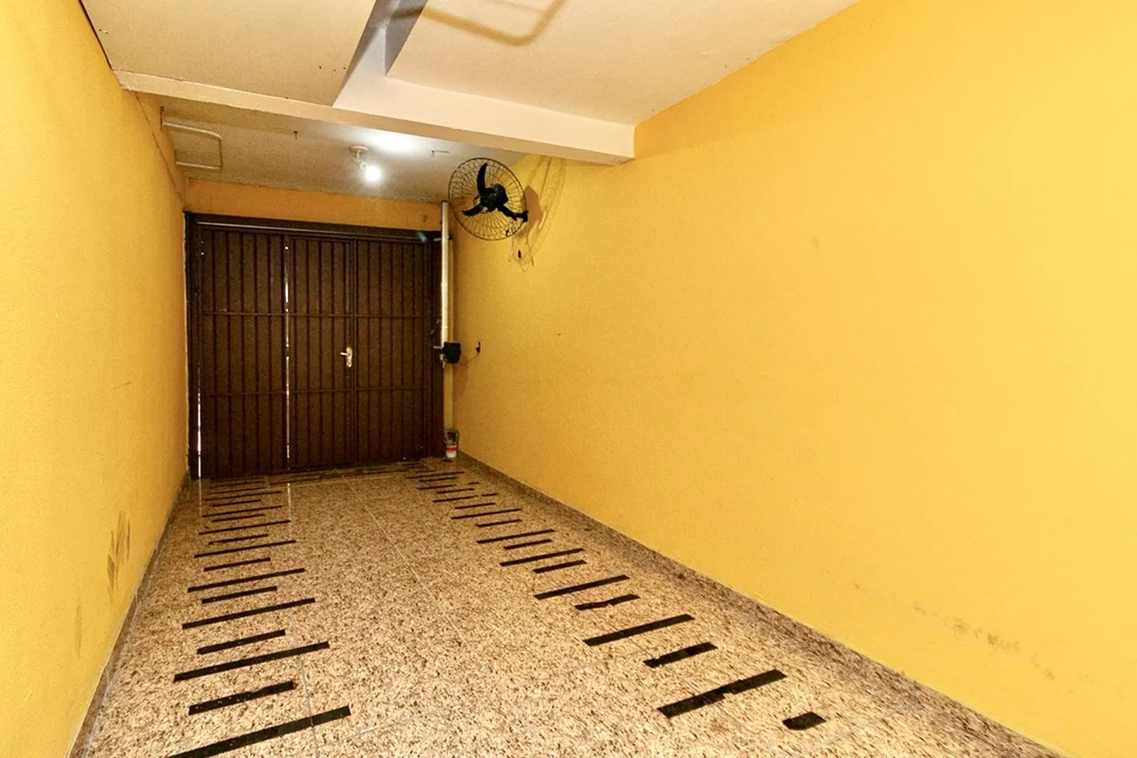 R$ 298.000 - &Oacute;TIMO GARDEN - 37M2 - 1 DORM - MOBILIADO - P&Aacute;TIO - 1 VAGA Rua Portugal Porto Alegre - 