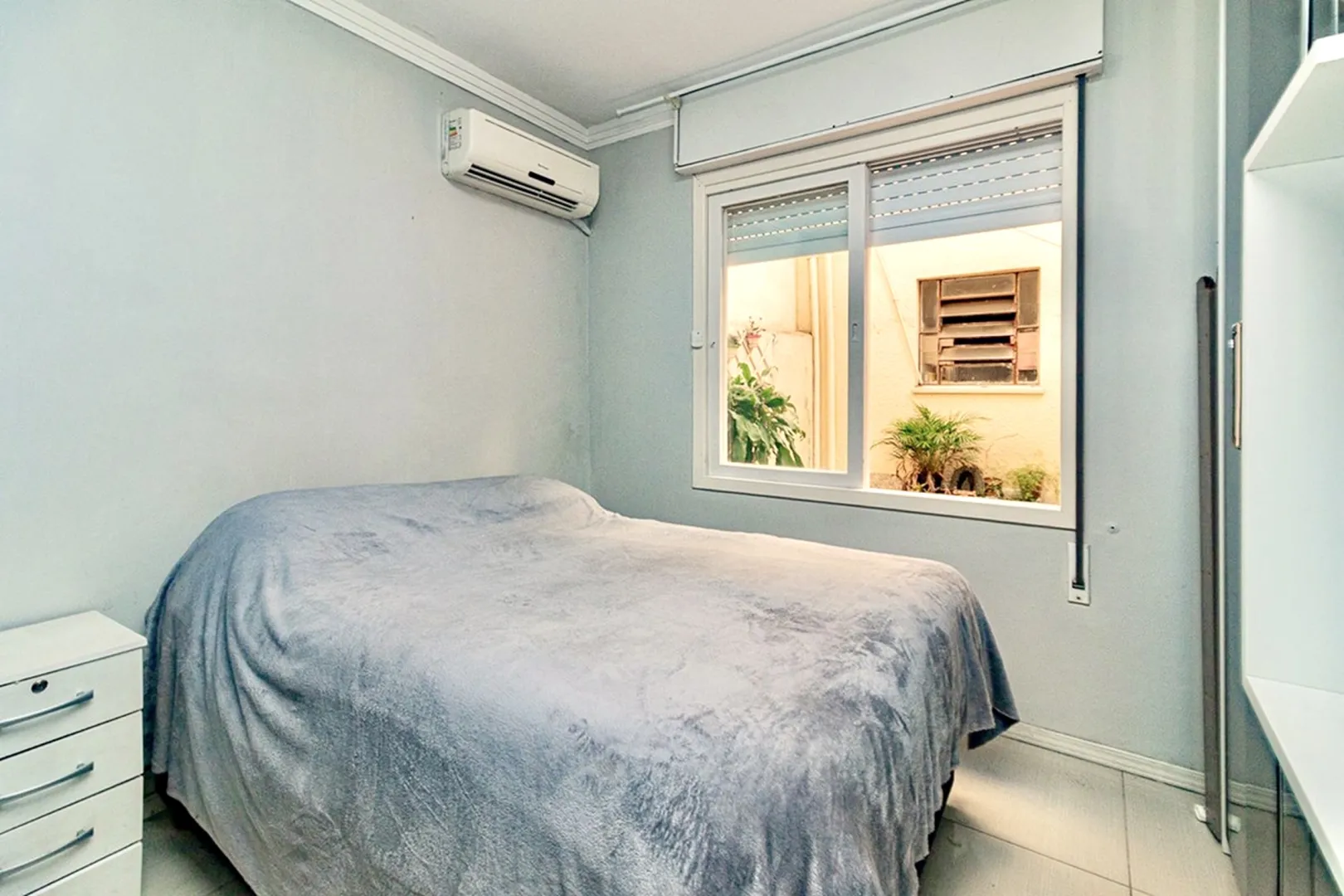R$ 298.000 - &Oacute;TIMO GARDEN - 37M2 - 1 DORM - MOBILIADO - P&Aacute;TIO - 1 VAGA Rua Portugal Porto Alegre - 