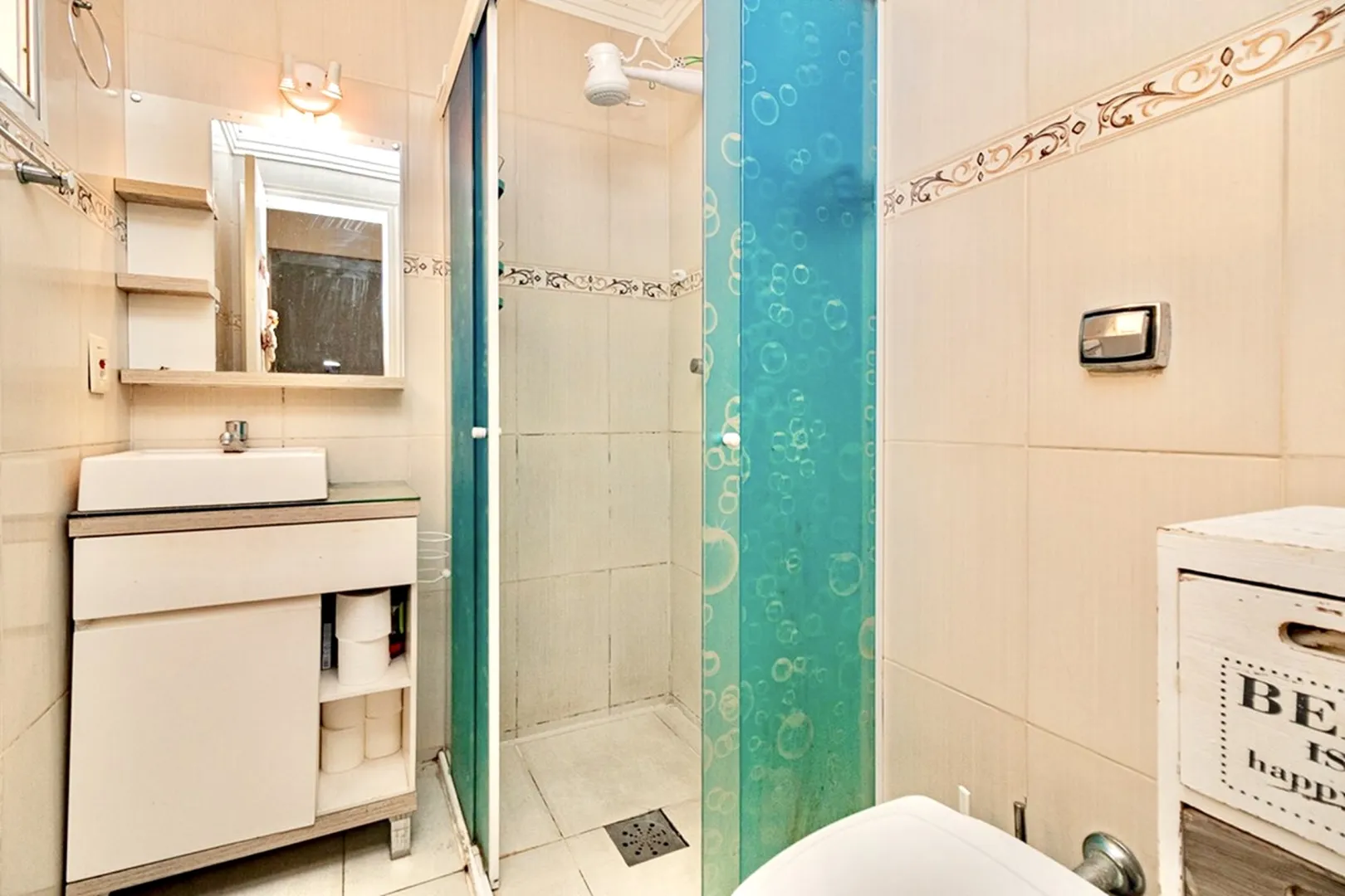 R$ 298.000 - &Oacute;TIMO GARDEN - 37M2 - 1 DORM - MOBILIADO - P&Aacute;TIO - 1 VAGA Rua Portugal Porto Alegre - 