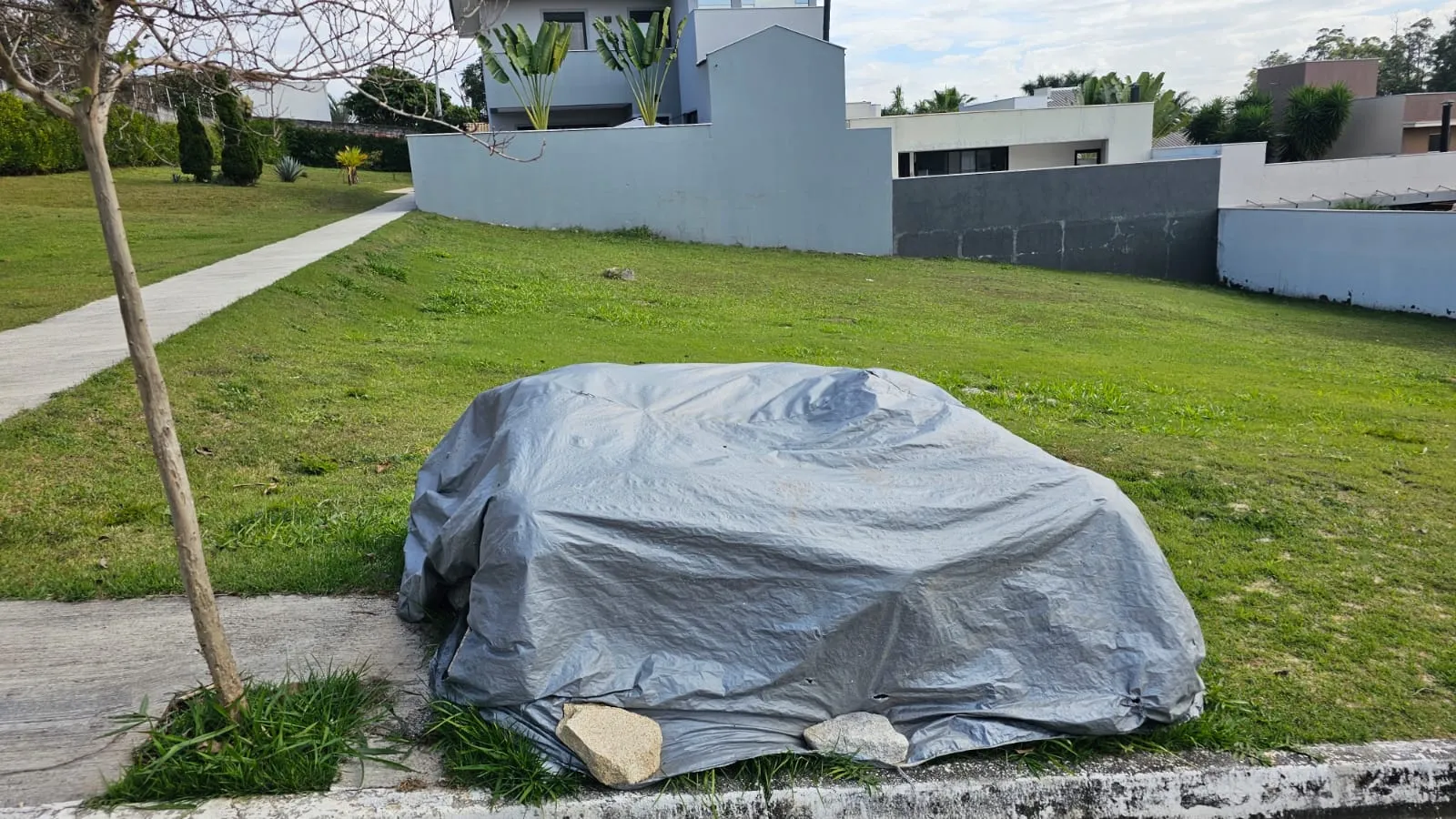 Terreno &agrave; Venda, 350m - R$ 450.000 - Condom&iacute;nio Via R&eacute;ggio - Av. S&atilde;o Paulo - Sorocaba - SP Rua Domingos Rocha Sorocaba - 