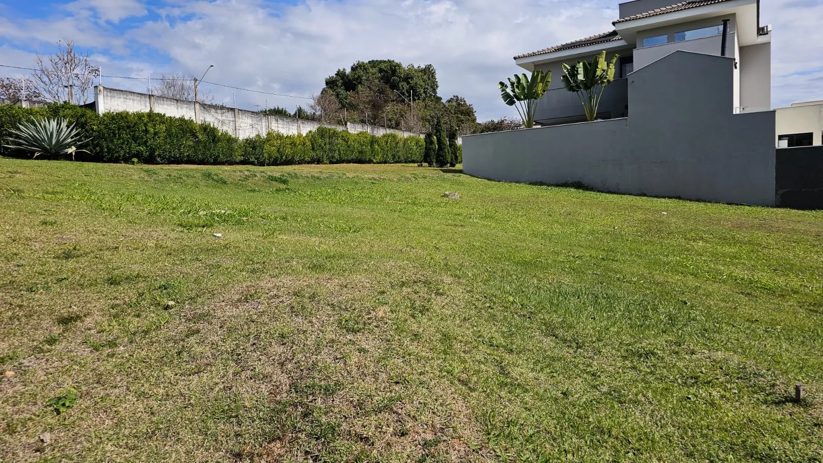 Terreno &agrave; Venda, 350m - R$ 450.000 - Condom&iacute;nio Via R&eacute;ggio - Av. S&atilde;o Paulo - Sorocaba - SP Rua Domingos Rocha Sorocaba - 