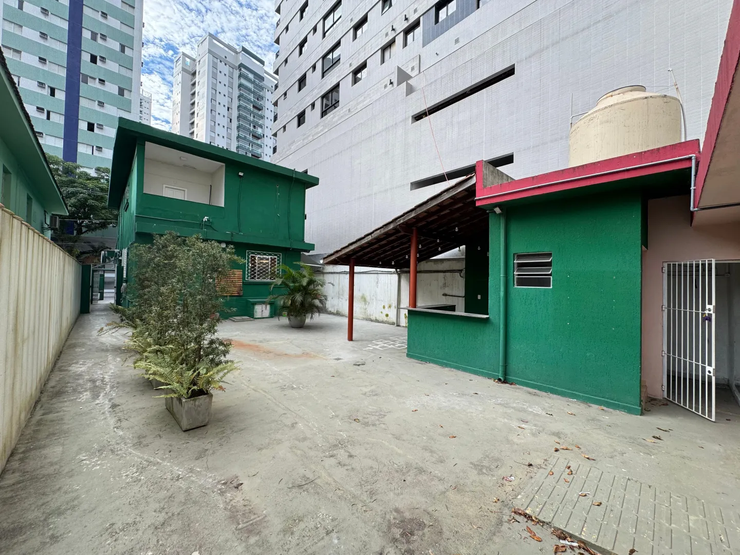 🏢✨ PONTO COMERCIAL PARA LOCA&Ccedil;&Atilde;O NA APARECIDA &ndash; SANTOS/SP Rua Primeiro de Maio Santos - 