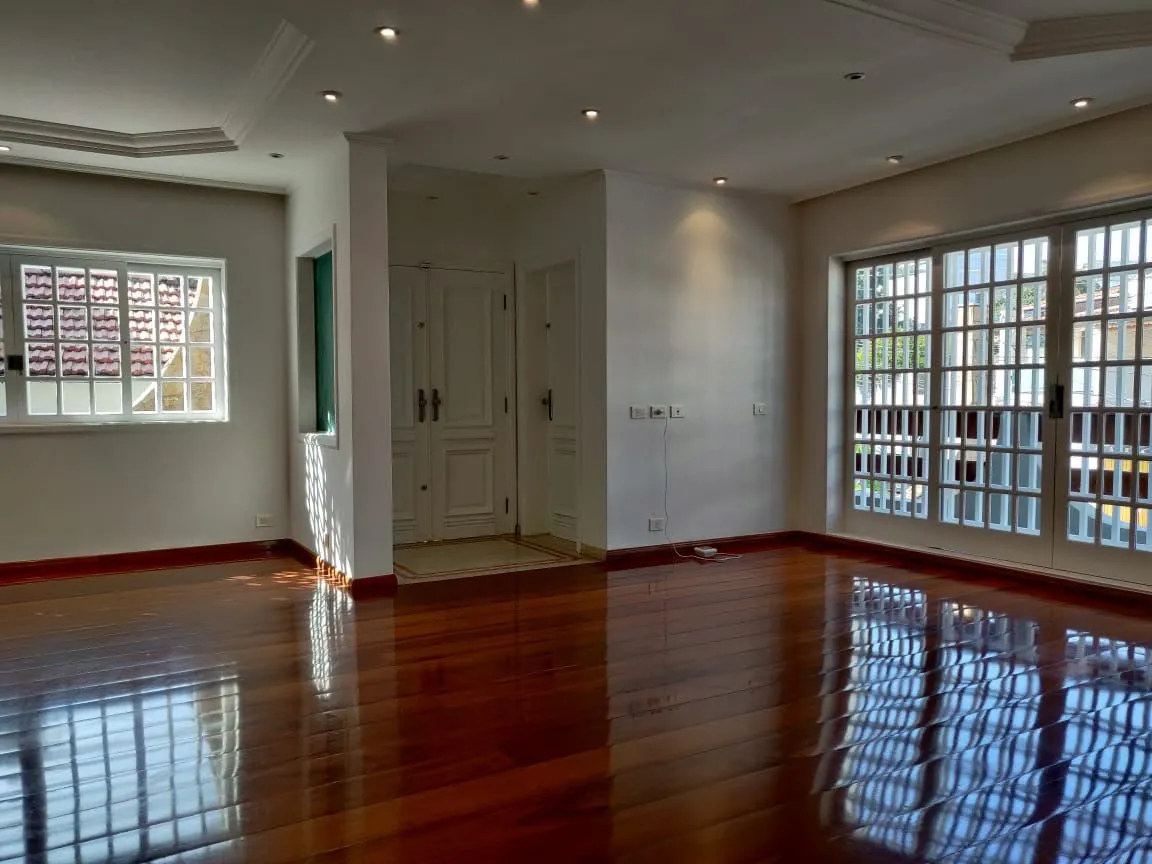 Casa, 4 quartos, 353 m² - Foto 2