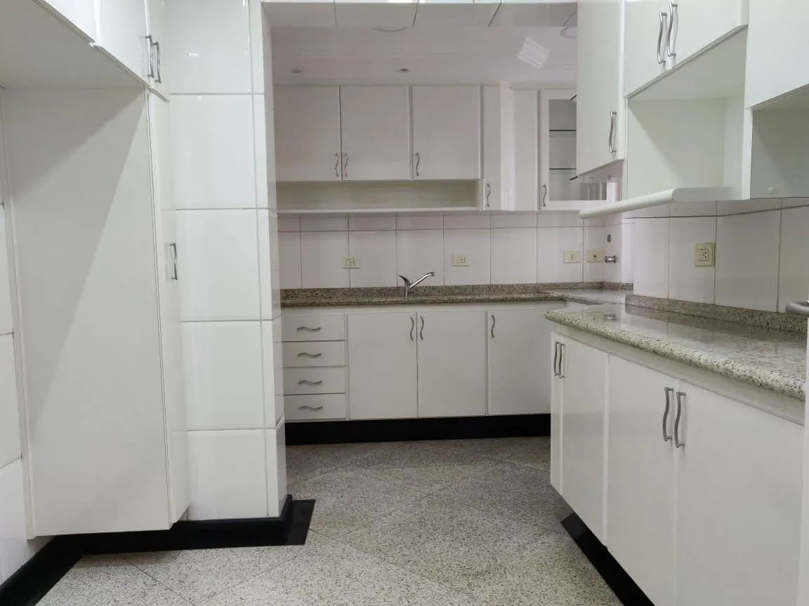 Casa, 4 quartos, 353 m² - Foto 9