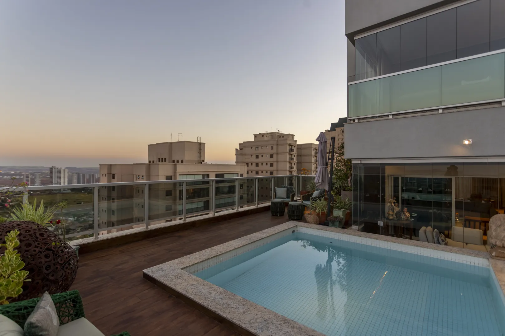 Cobertura &agrave; Venda Cidade de Viena, 591m&sup2;, Morro do Yp&ecirc;, Ribeir&atilde;o Preto/SP Rua Doutor Rubem Aloysio Monteiro Moreira Ribeirão Preto - 