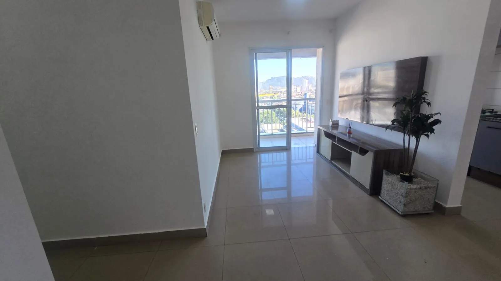 Apartamento com Vista Livre na Vila Mathias &ndash; Santos/SP Rua Doutor Emílio Ribas Santos - 