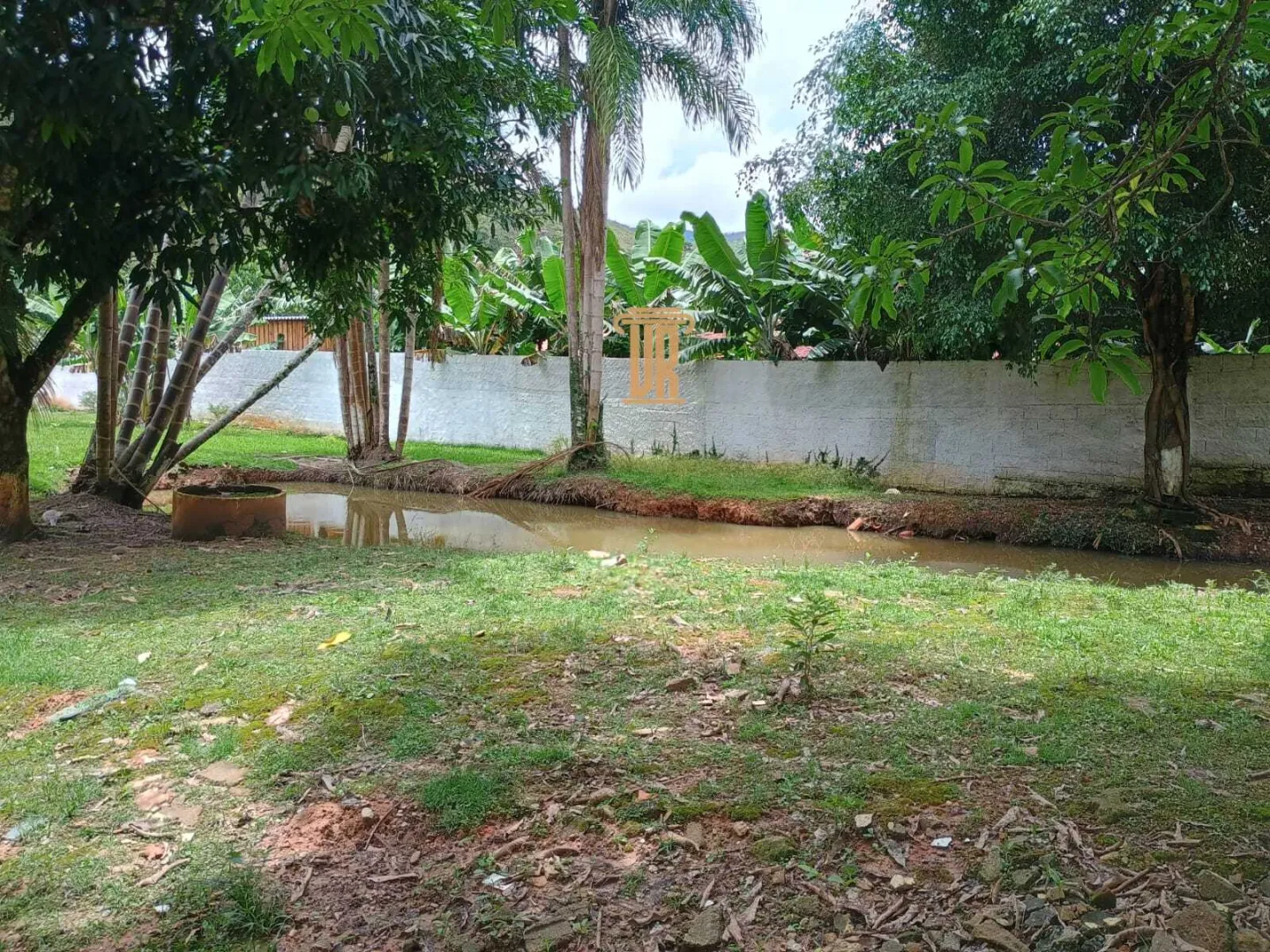 CH&Aacute;CARA de 2.100M&sup2; &Aacute; VENDA &ndash; S&Atilde;O JOS&Eacute; DOS CAMPOS/SP  São José dos Campos - 