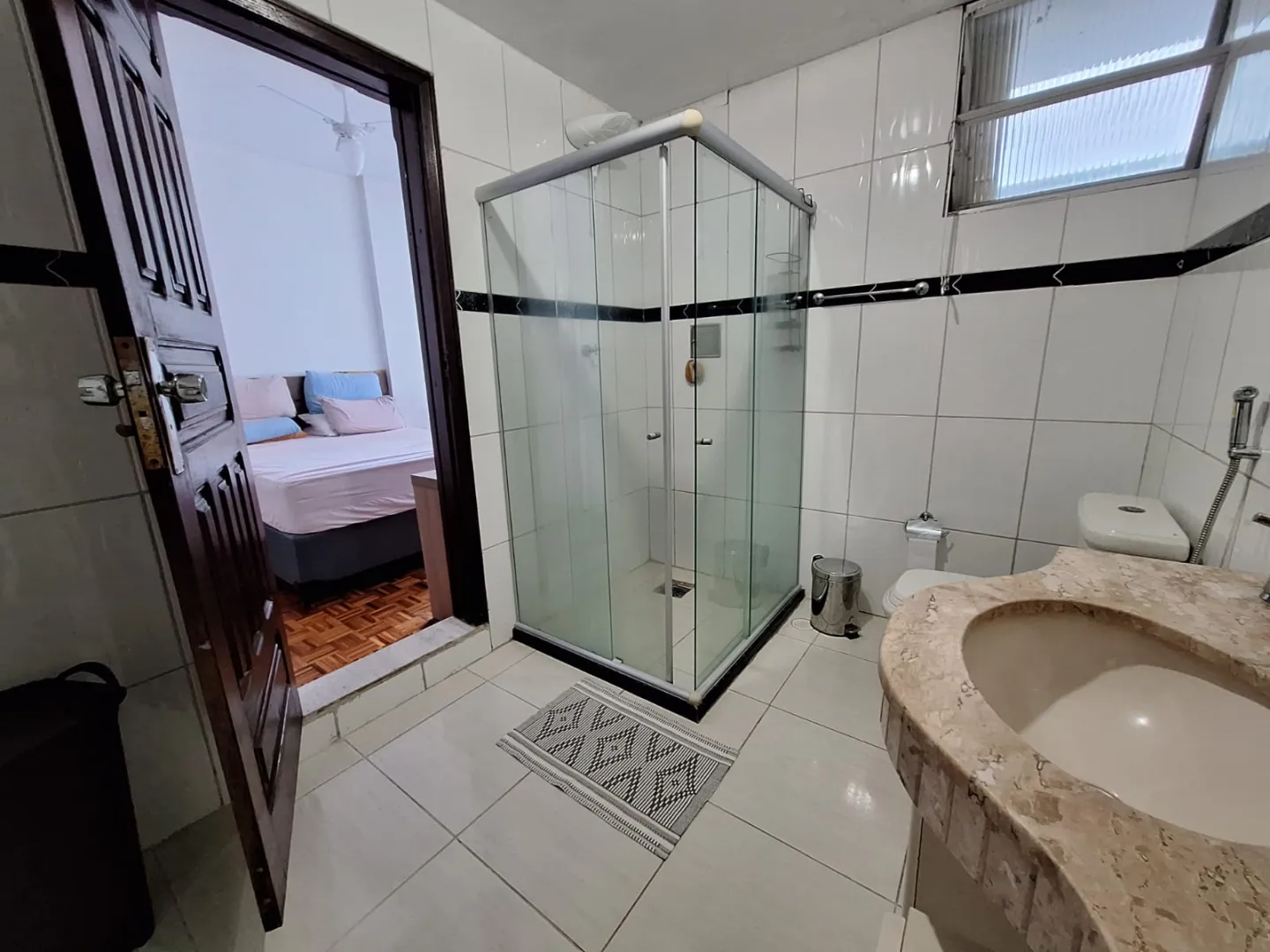 APARTAMENTO 3 QUARTOS SU&Iacute;TE DEPEND&Ecirc;NCIA ELEVADORES PORTARIA 24H &Agrave; VENDA NA BARRA! Rua Marquês de Caravelas Salvador - 