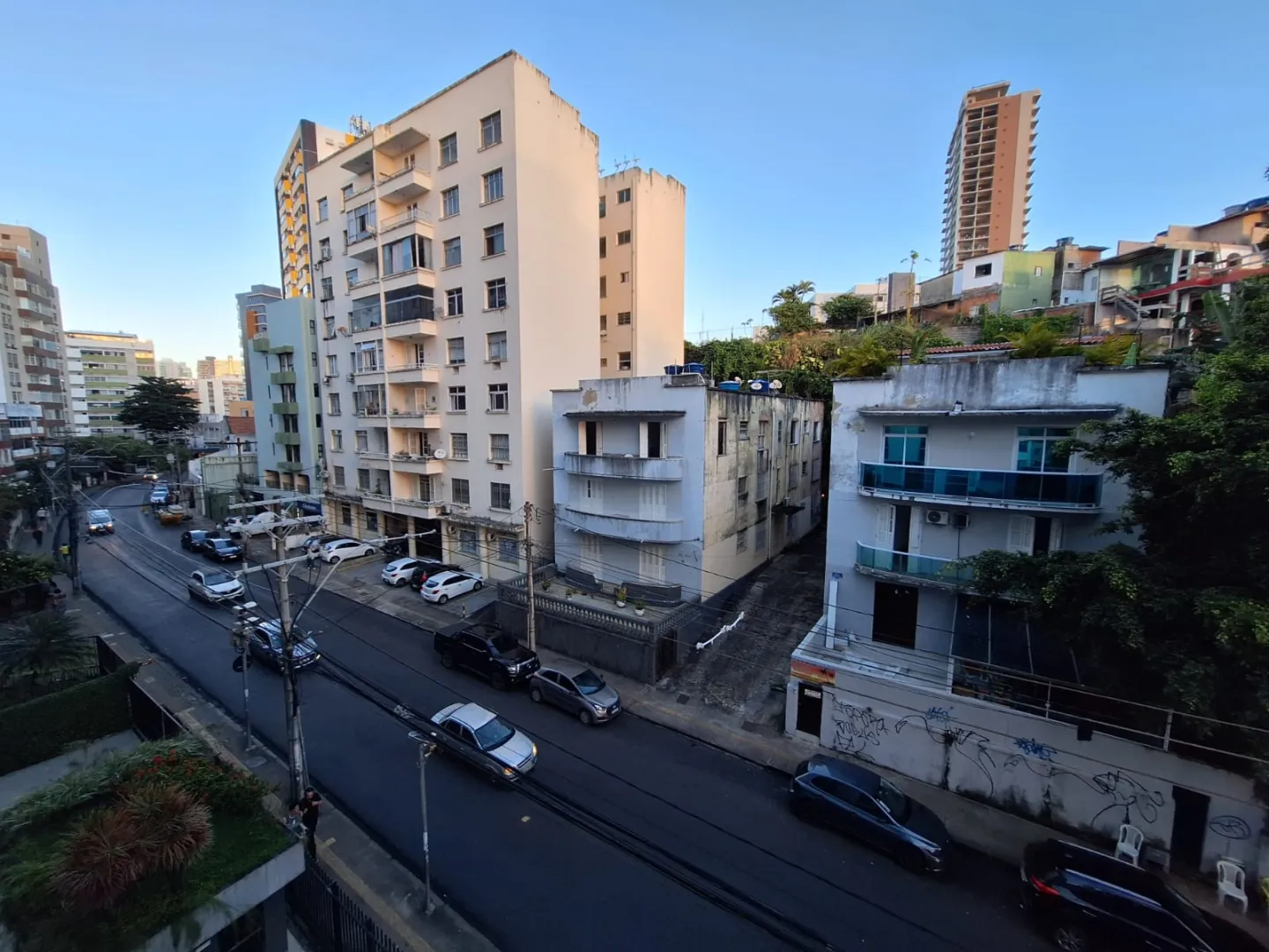 APARTAMENTO 3 QUARTOS SU&Iacute;TE DEPEND&Ecirc;NCIA ELEVADORES PORTARIA 24H &Agrave; VENDA NA BARRA! Rua Marquês de Caravelas Salvador - 
